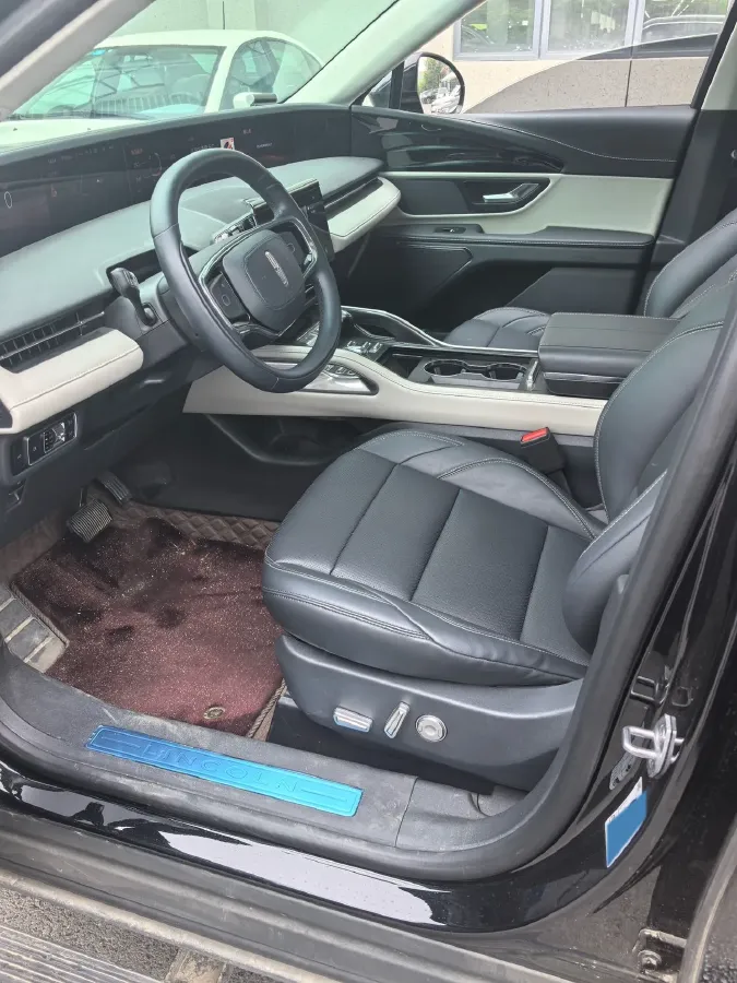 2025 Lincoln Nautilus 2.0T 261HP L4 8AT,autocango,china used car exporter,china ev exporter,chinese used car exporter,chinese used ev exporter