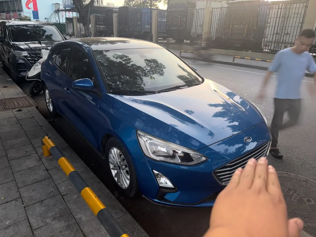 2019 Ford Focus 1.5T 184HP L3 8AT,autocango,china used car exporter,china ev exporter,chinese used car exporter,chinese used ev exporter