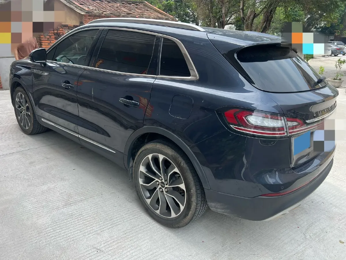 2021 Lincoln Nautilus 2.0T 245HP L4 8AT,autocango,china used car exporter,china ev exporter,chinese used car exporter,chinese used ev exporter