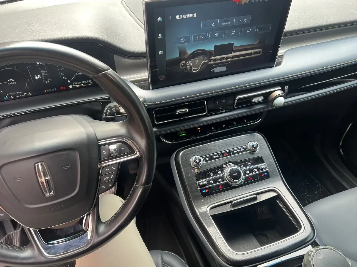 2021 Lincoln Nautilus 2.0T 245HP L4 8AT,autocango,china used car exporter,china ev exporter,chinese used car exporter,chinese used ev exporter