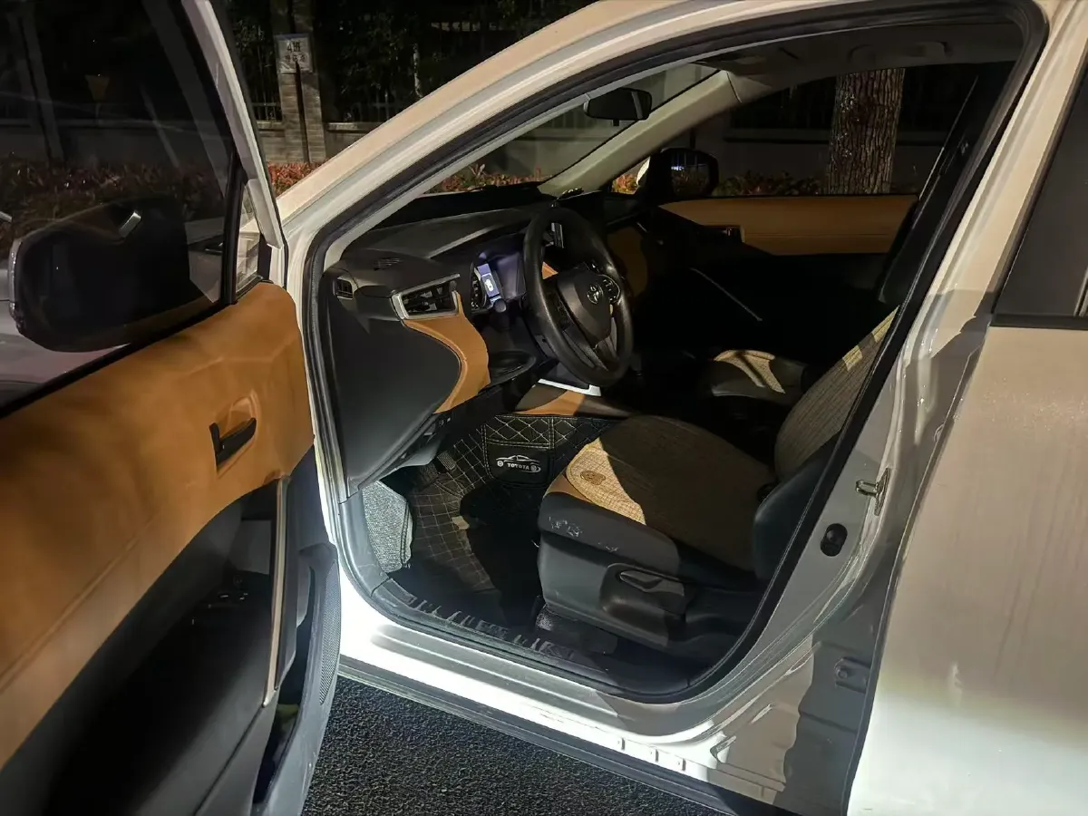 2022 Toyota Corolla Cross 2.0L 171HP L4 CVT,autocango,china used car exporter,china ev exporter,chinese used car exporter,chinese used ev exporter