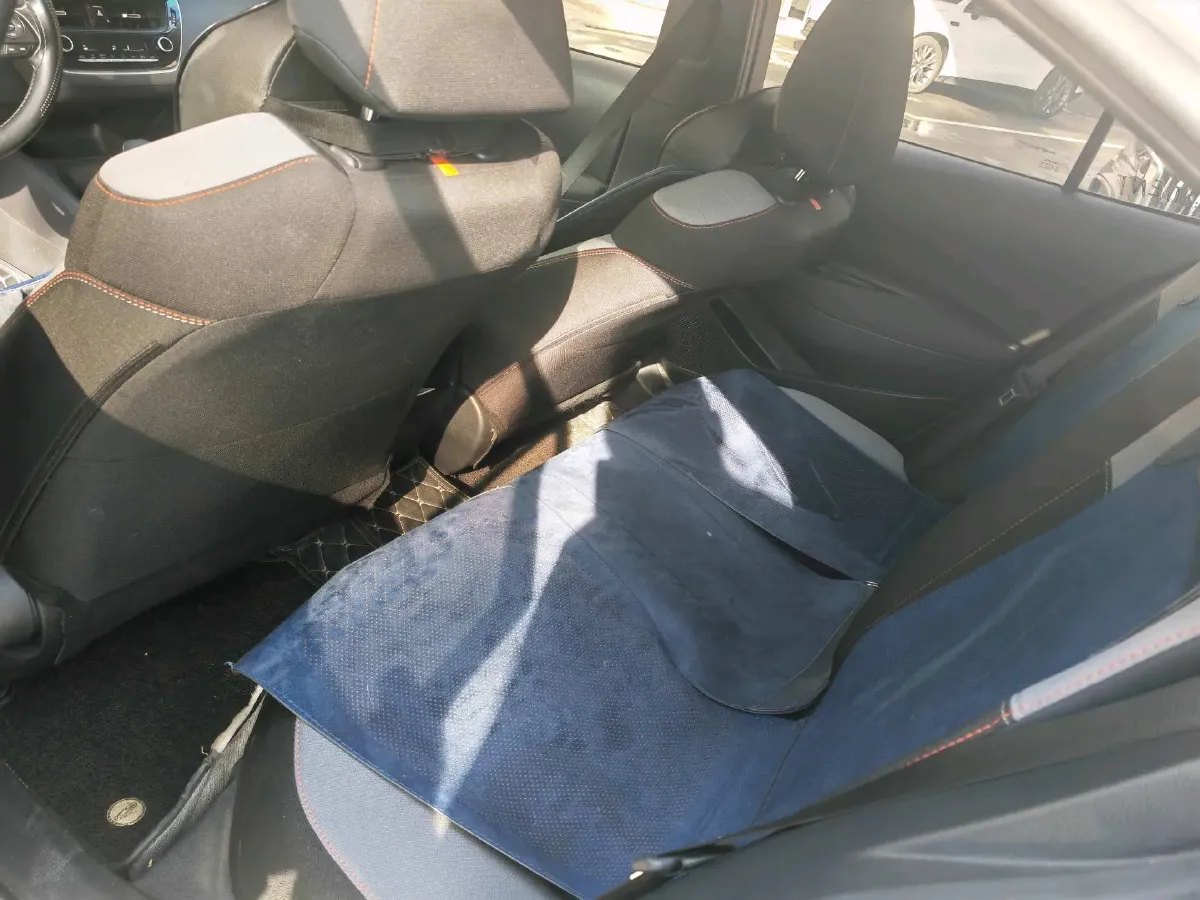 2021 Toyota Corolla 1.2T 116HP L4 CVT,autocango,china used car exporter,china ev exporter,chinese used car exporter,chinese used ev exporter