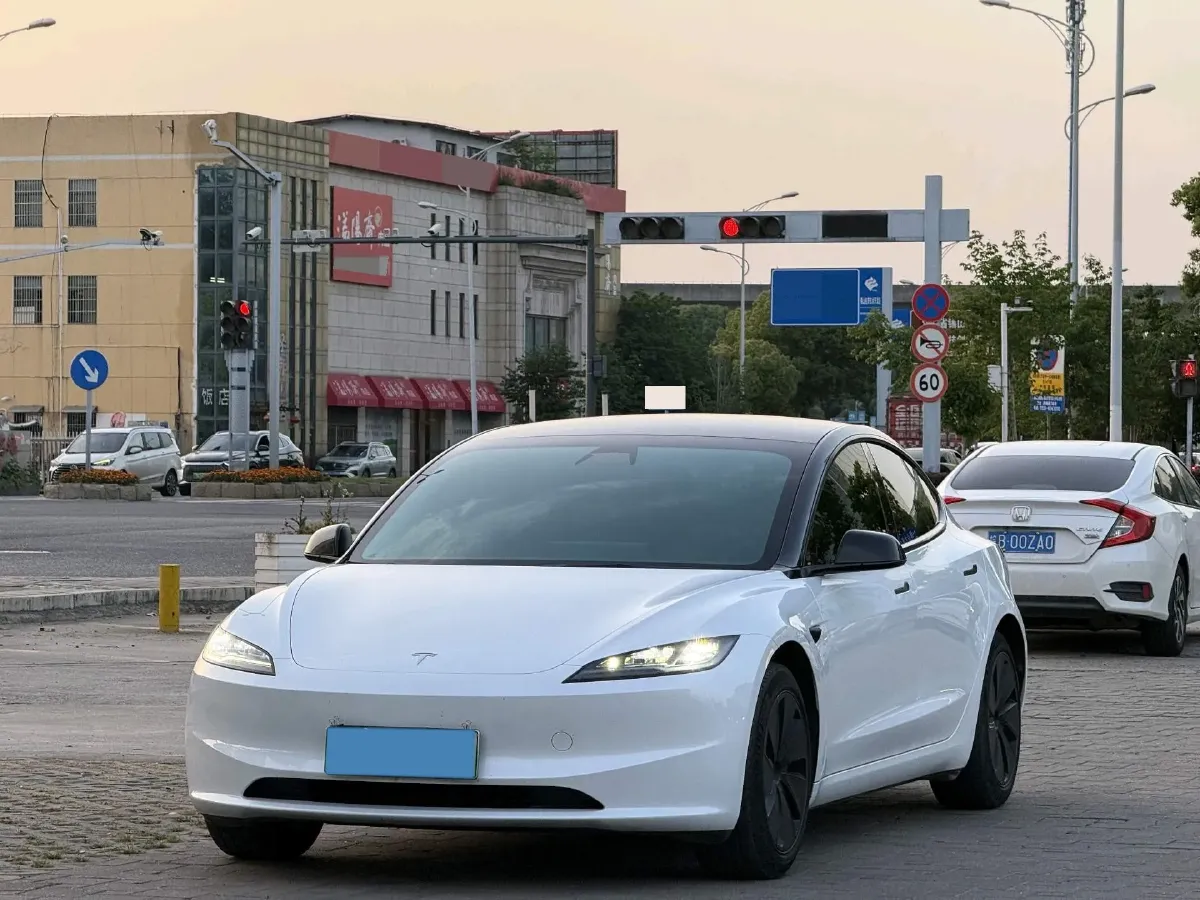 2023 HYPTEC GT BEV 60KWH,autocango,china used car exporter,china ev exporter,chinese used car exporter,chinese used ev exporter