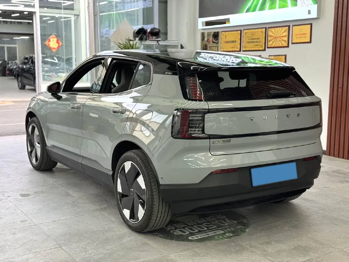 2024 Isuzu Mu-X 2.0T 220HP L4 8AT,autocango,china used car exporter,china ev exporter,chinese used car exporter,chinese used ev exporter