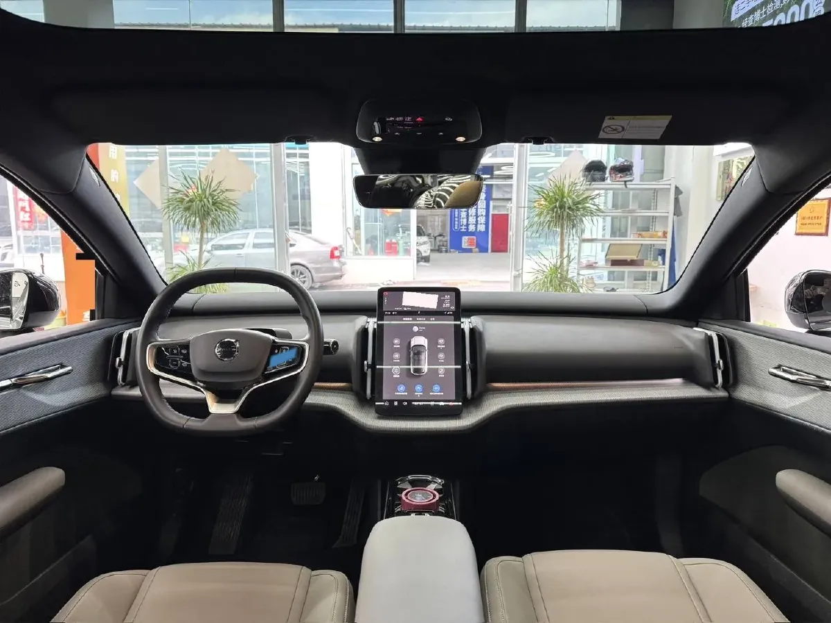 2024 Isuzu Mu-X 2.0T 220HP L4 8AT,autocango,china used car exporter,china ev exporter,chinese used car exporter,chinese used ev exporter