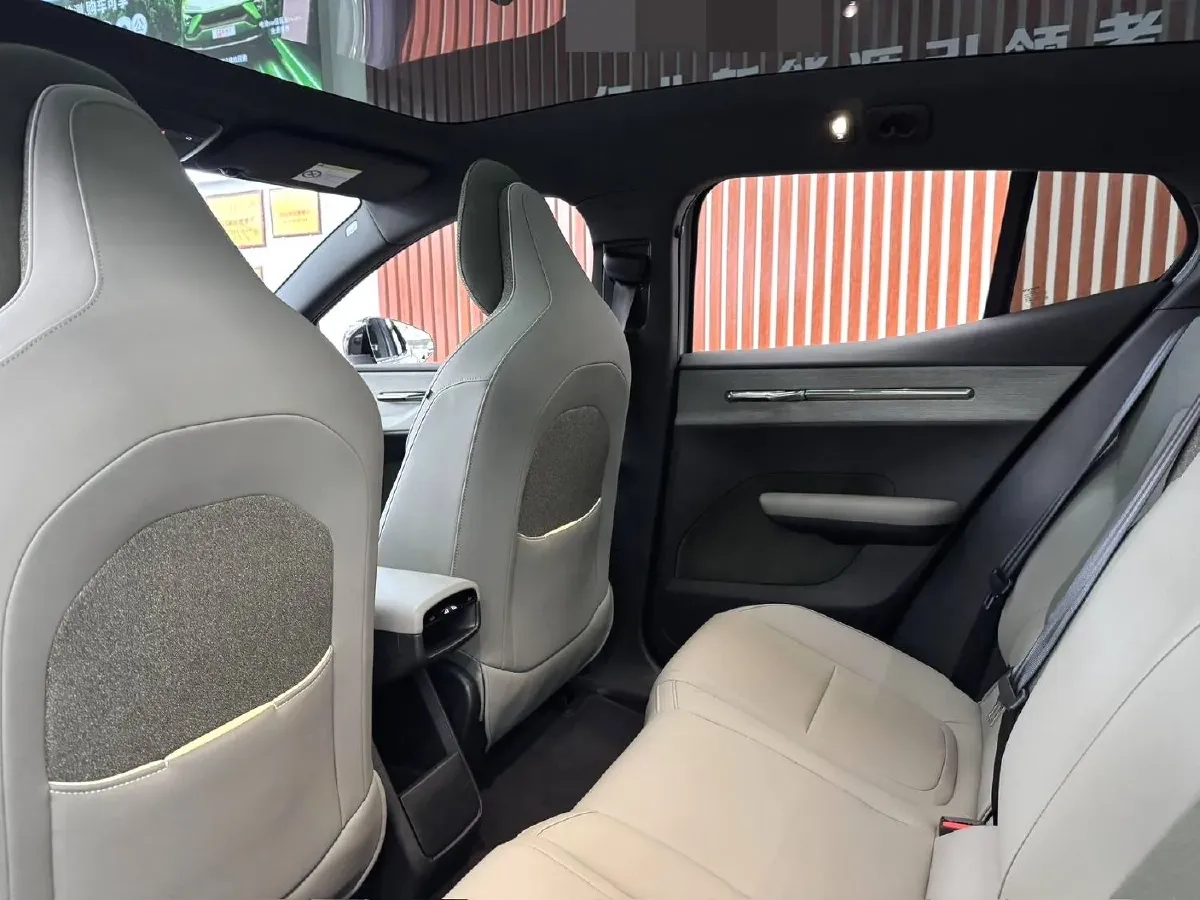 2024 Isuzu Mu-X 2.0T 220HP L4 8AT,autocango,china used car exporter,china ev exporter,chinese used car exporter,chinese used ev exporter