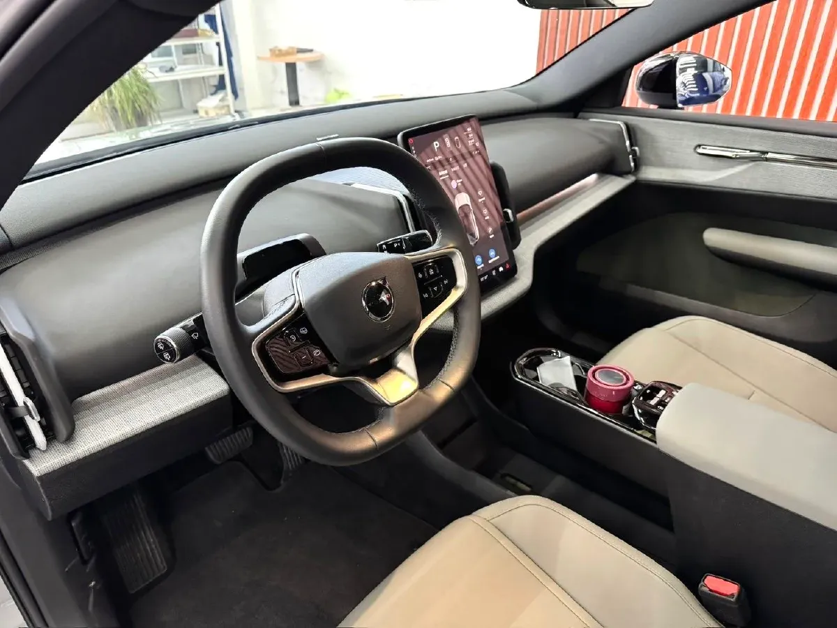 2024 Isuzu Mu-X 2.0T 220HP L4 8AT,autocango,china used car exporter,china ev exporter,chinese used car exporter,chinese used ev exporter