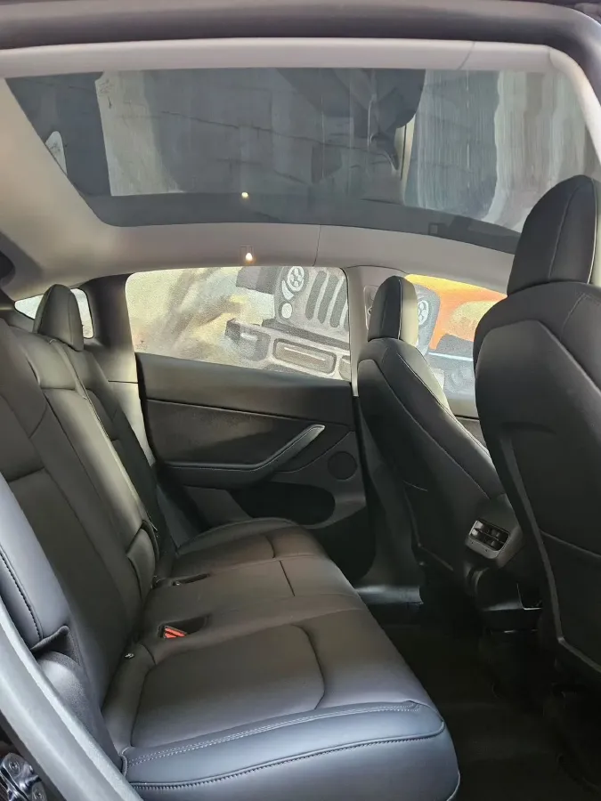 2021 Tesla Model Y BEV 60KWH,autocango,china used car exporter,china ev exporter,chinese used car exporter,chinese used ev exporter