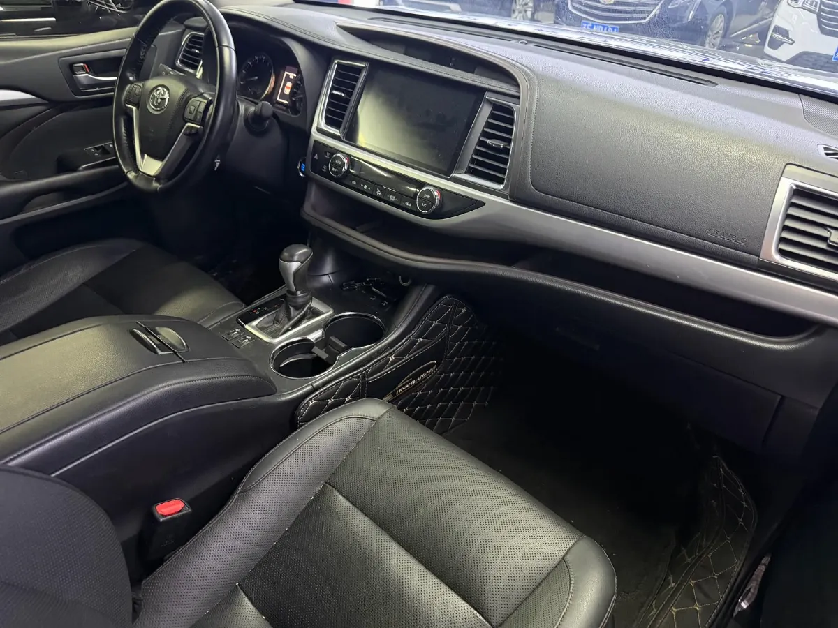 2019 Lincoln MKC 2.0T 203HP L4 6AT,autocango,china used car exporter,china ev exporter,chinese used car exporter,chinese used ev exporter