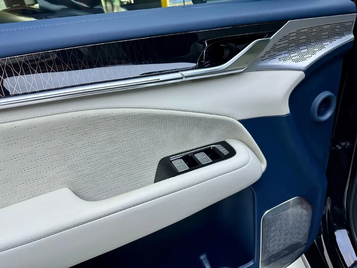 2022 Zeekr 009 BEV 116KWH,autocango,china used car exporter,china ev exporter,chinese used car exporter,chinese used ev exporter