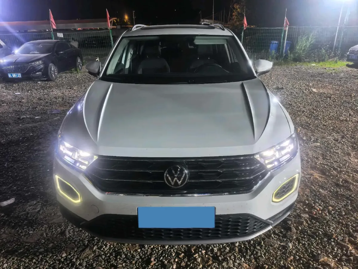 2021 Volkswagen T-Roc 1.4T 150HP L4 7DCT,autocango,china used car exporter,china ev exporter,chinese used car exporter,chinese used ev exporter