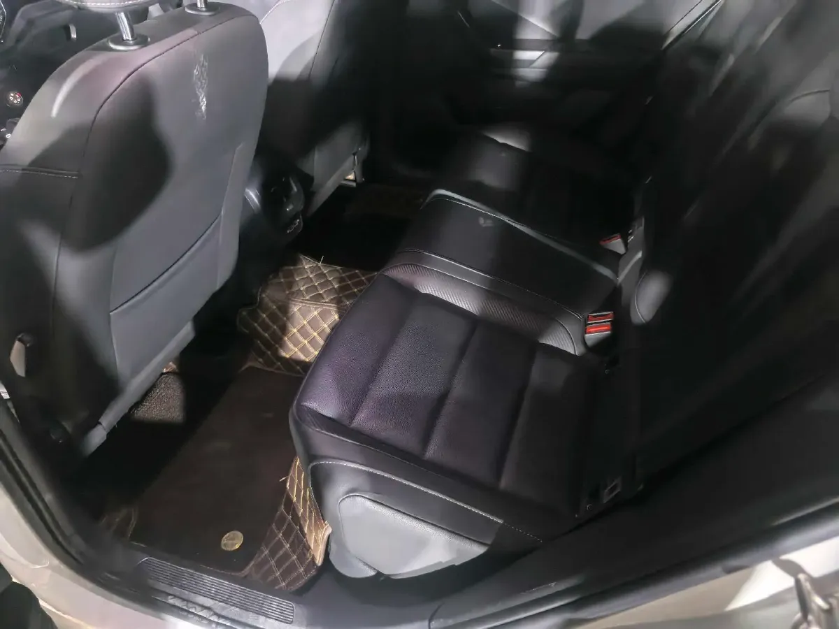 2021 Volkswagen T-Roc 1.4T 150HP L4 7DCT,autocango,china used car exporter,china ev exporter,chinese used car exporter,chinese used ev exporter
