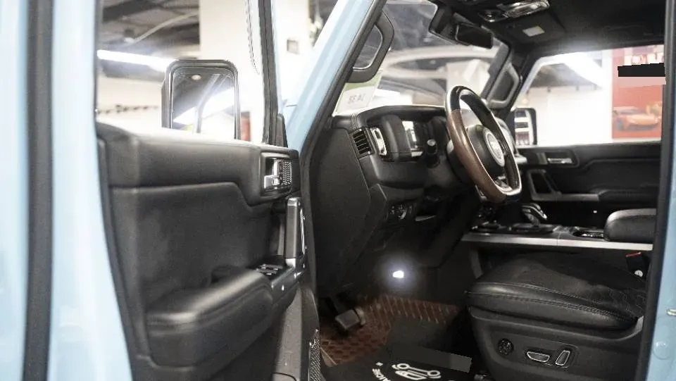 2025 212 212 T01 2.0T 252HP L4 8AT,autocango,china used car exporter,china ev exporter,chinese used car exporter,chinese used ev exporter