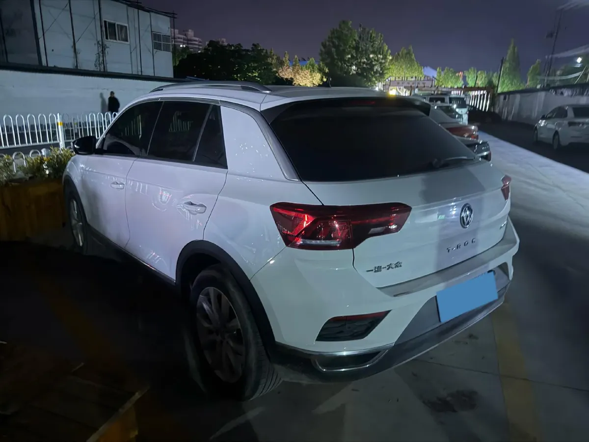 2020 Volkswagen T-Roc 1.4T 150HP L4 7DCT,autocango,china used car exporter,china ev exporter,chinese used car exporter,chinese used ev exporter