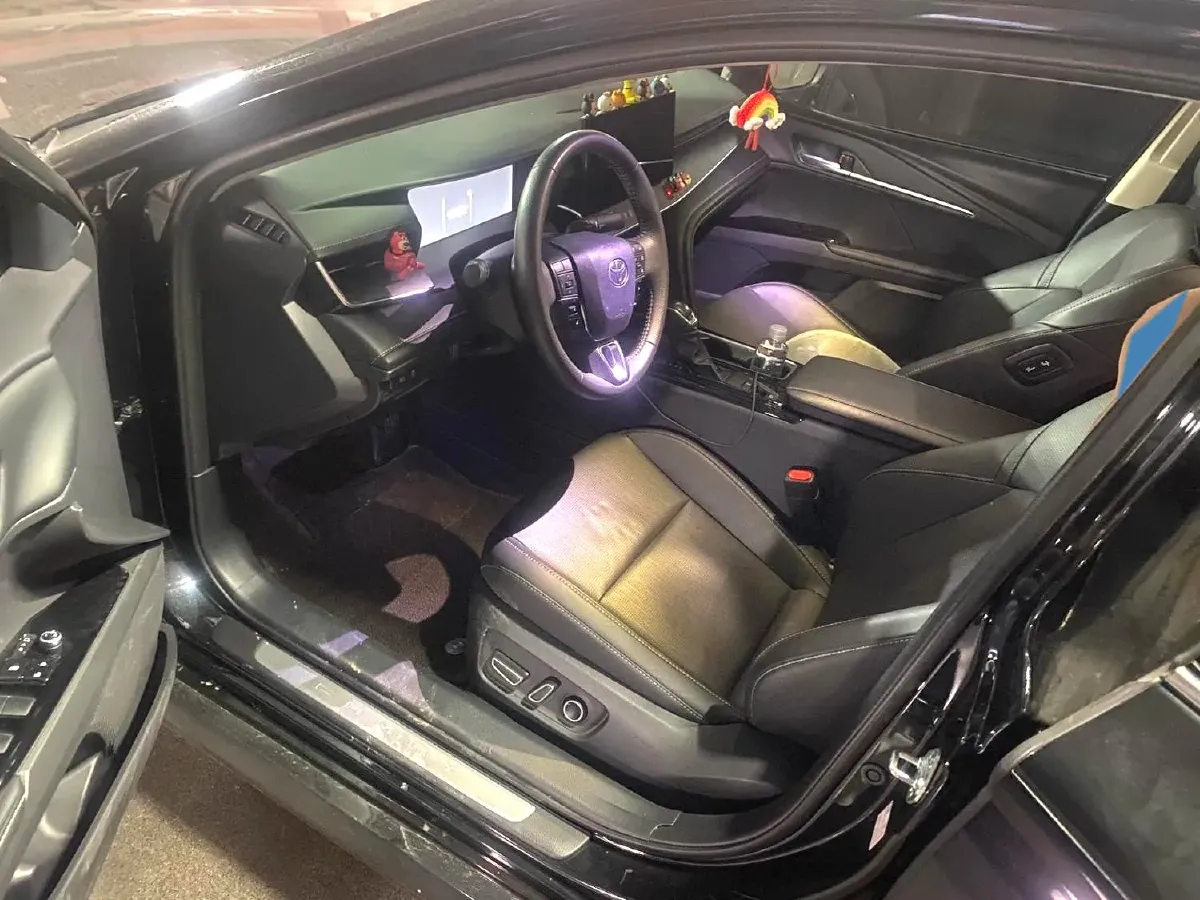 2024 Toyota Camry 2.0L 152HP L4 E-CVT Hybrid,autocango,china used car exporter,china ev exporter,chinese used car exporter,chinese used ev exporter
