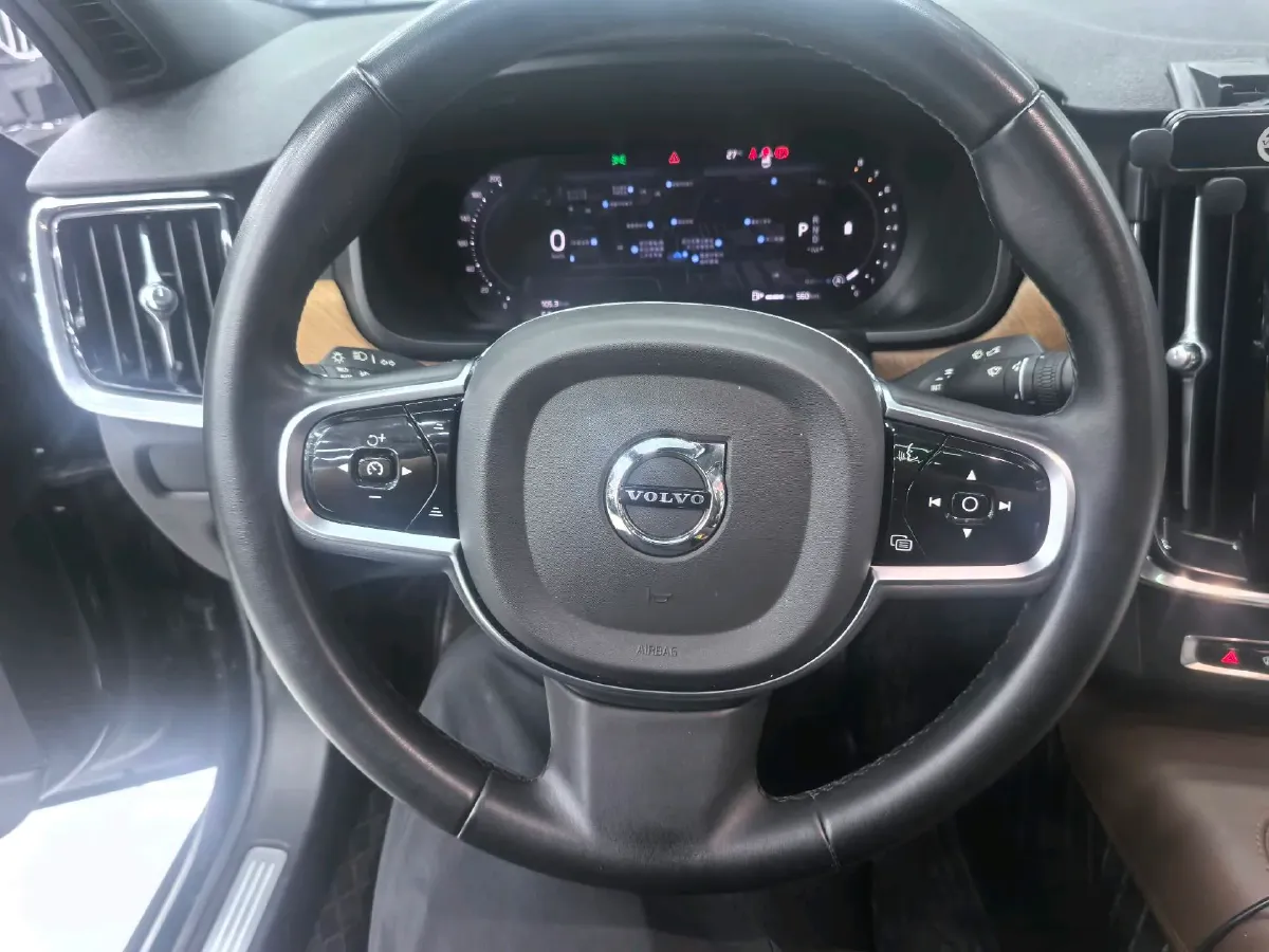 2024 Volvo S90 2.0T 250HP L4 8AT,autocango,china used car exporter,china ev exporter,chinese used car exporter,chinese used ev exporter