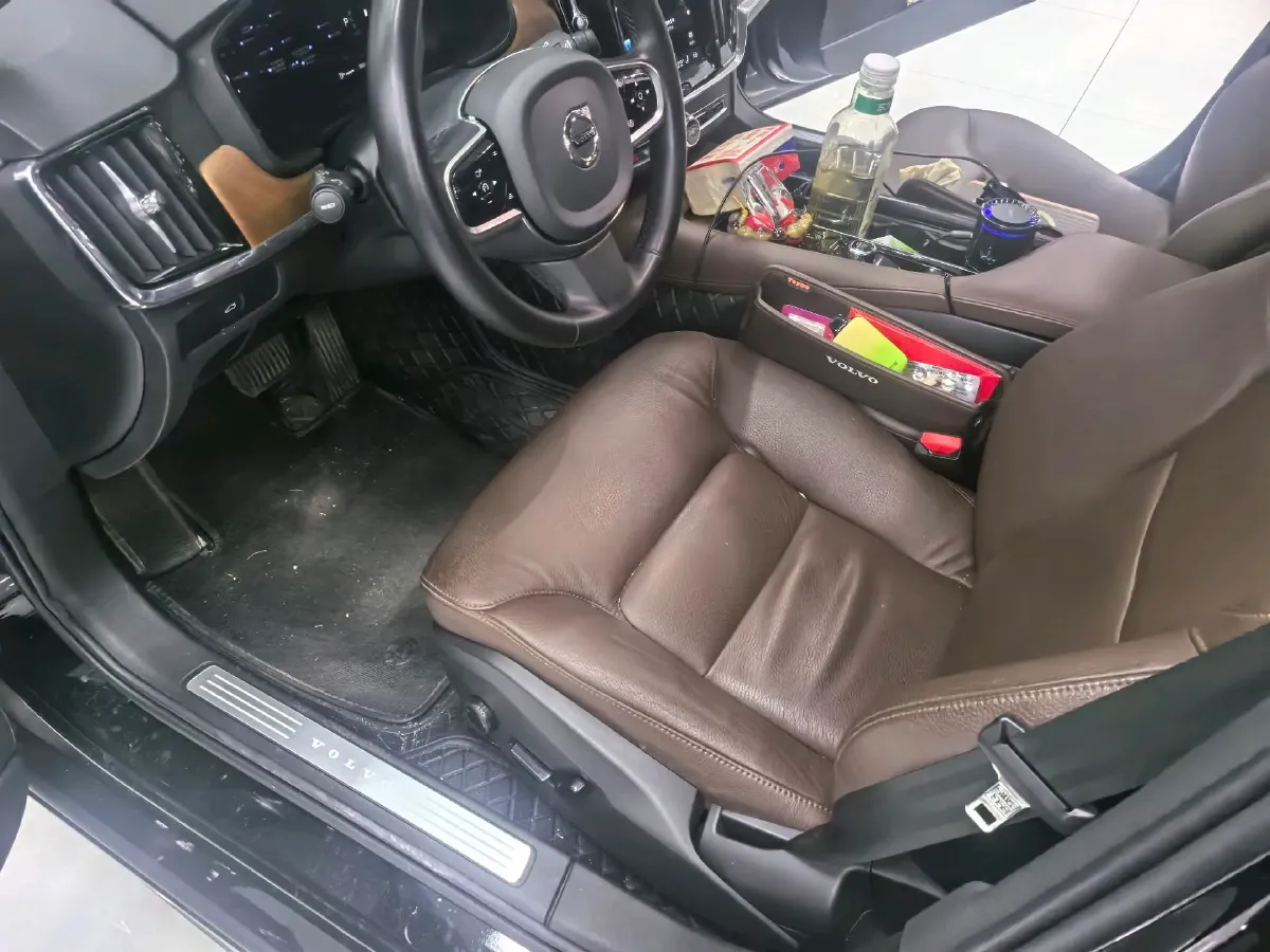2024 Volvo S90 2.0T 250HP L4 8AT,autocango,china used car exporter,china ev exporter,chinese used car exporter,chinese used ev exporter