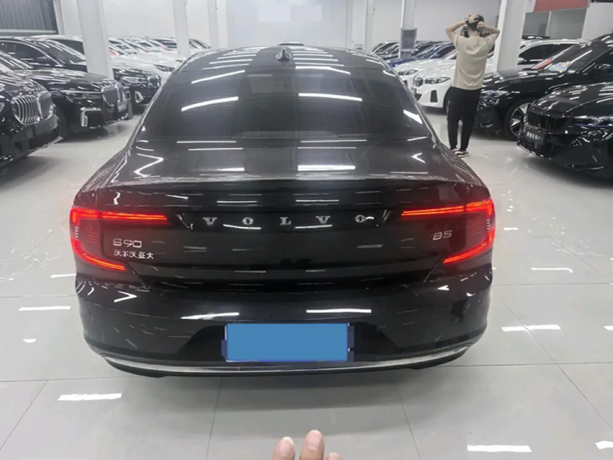 2024 Volvo S90 2.0T 250HP L4 8AT,autocango,china used car exporter,china ev exporter,chinese used car exporter,chinese used ev exporter