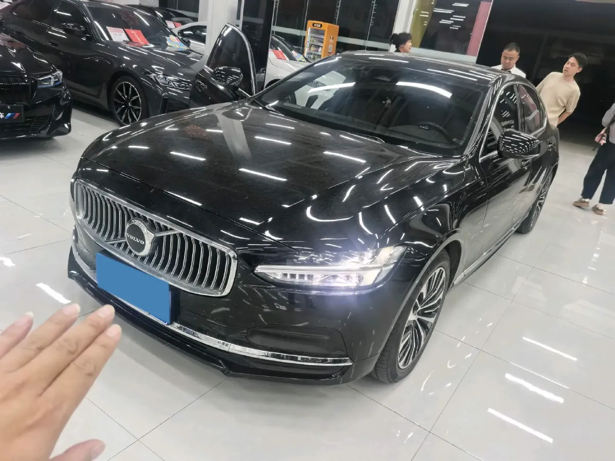 2024 Volvo S90 2.0T 250HP L4 8AT,autocango,china used car exporter,china ev exporter,chinese used car exporter,chinese used ev exporter