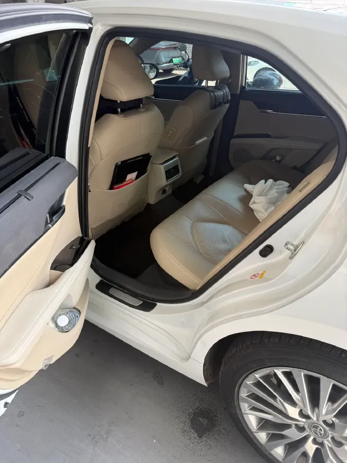 2018 Toyota Camry 2.5L 178HP L4 E-CVT Hybrid,autocango,china used car exporter,china ev exporter,chinese used car exporter,chinese used ev exporter