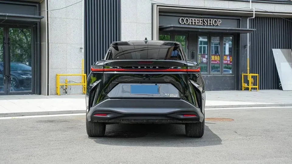 2023 Lexus RZ BEV 66KWH,autocango,china used car exporter,china ev exporter,chinese used car exporter,chinese used ev exporter