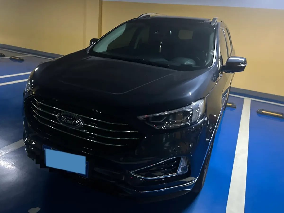2020 Ford Edge 2.0T 245HP L4 8AT,autocango,china used car exporter,china ev exporter,chinese used car exporter,chinese used ev exporter