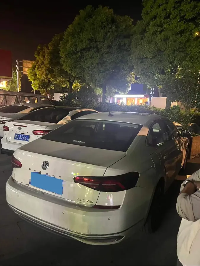 2020 Volkswagen Passat 2.0T 186HP L4 7DCT,autocango,china used car exporter,china ev exporter,chinese used car exporter,chinese used ev exporter