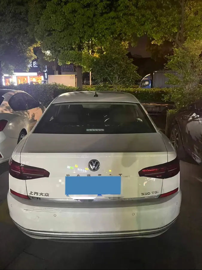2020 Volkswagen Passat 2.0T 186HP L4 7DCT,autocango,china used car exporter,china ev exporter,chinese used car exporter,chinese used ev exporter