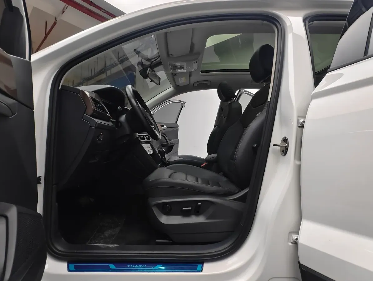 2022 Ford Transit 2.0T 202HP L4 6AT,autocango,china used car exporter,china ev exporter,chinese used car exporter,chinese used ev exporter