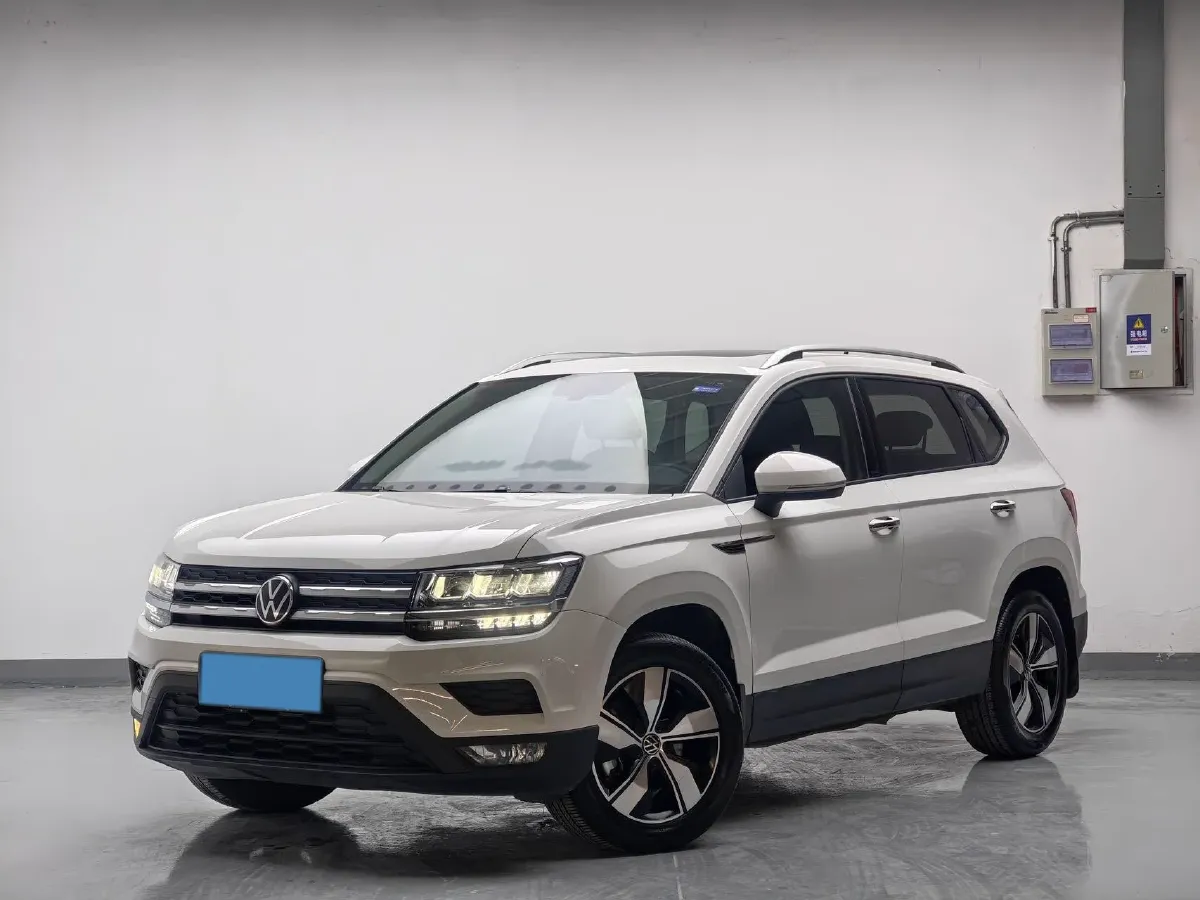 2022 Ford Transit 2.0T 202HP L4 6AT,autocango,china used car exporter,china ev exporter,chinese used car exporter,chinese used ev exporter