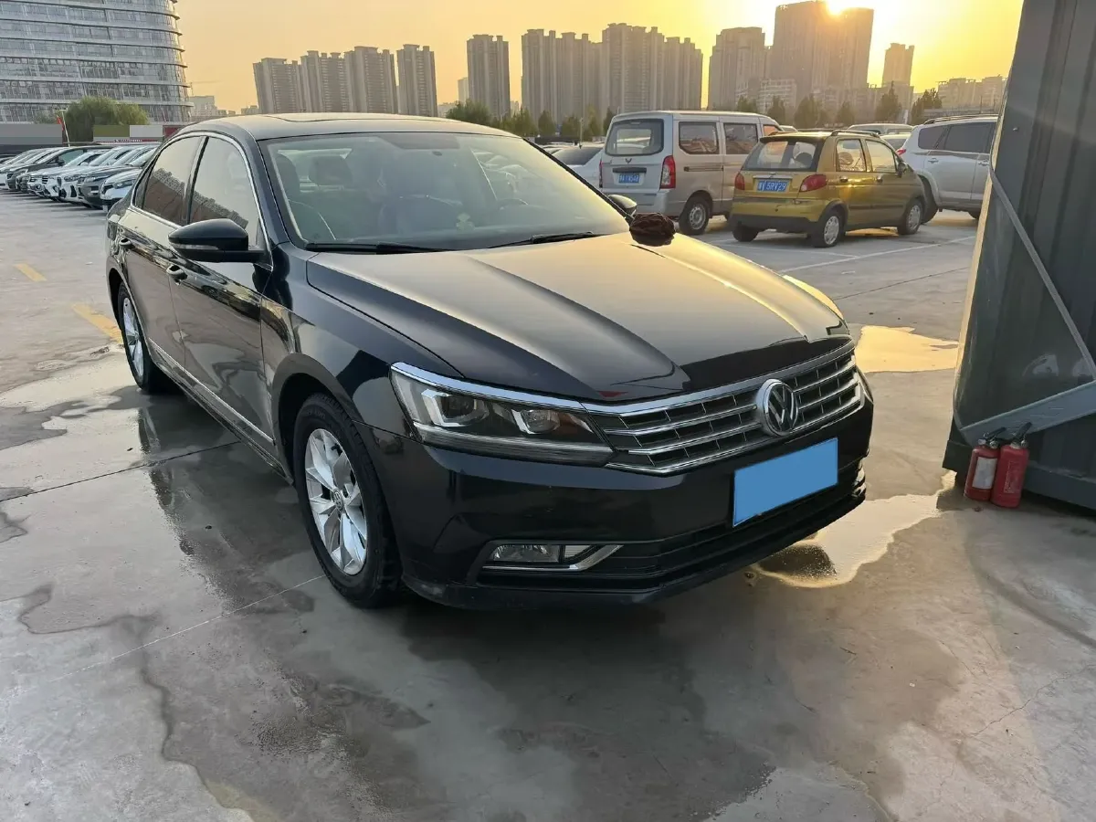 2015 Volkswagen Passat 1.8T 160HP L4 6AT,autocango,china used car exporter,china ev exporter,chinese used car exporter,chinese used ev exporter