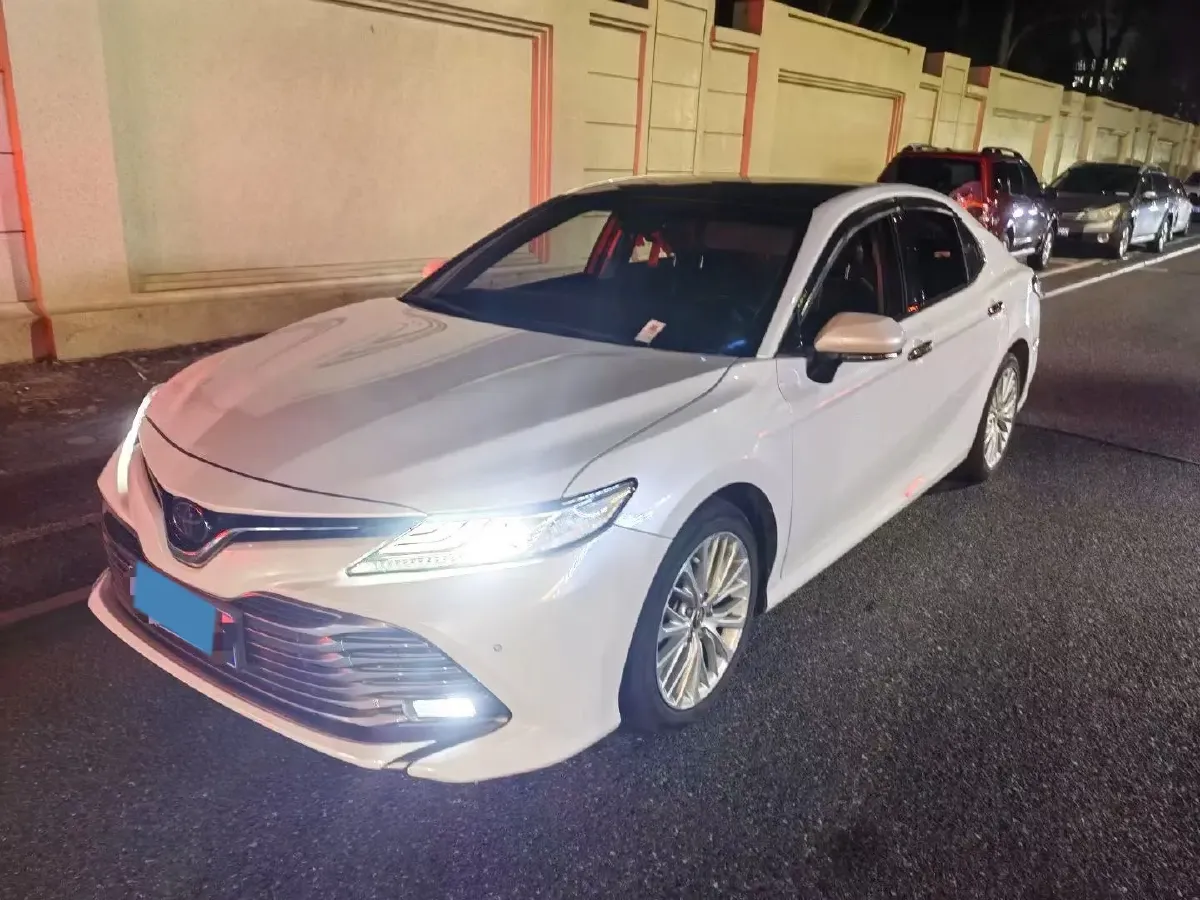 2019 Toyota Camry 2.5L 209HP L4 8AT,autocango,china used car exporter,china ev exporter,chinese used car exporter,chinese used ev exporter