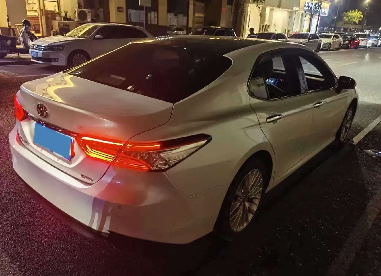 2019 Toyota Camry 2.5L 209HP L4 8AT,autocango,china used car exporter,china ev exporter,chinese used car exporter,chinese used ev exporter