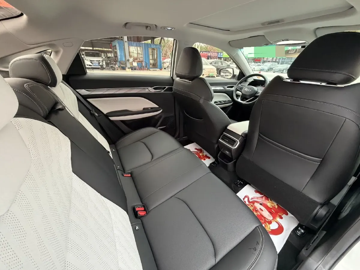 2022 Geely Emgrand L 1.4T 141HP L4 CVT,autocango,china used car exporter,china ev exporter,chinese used car exporter,chinese used ev exporter