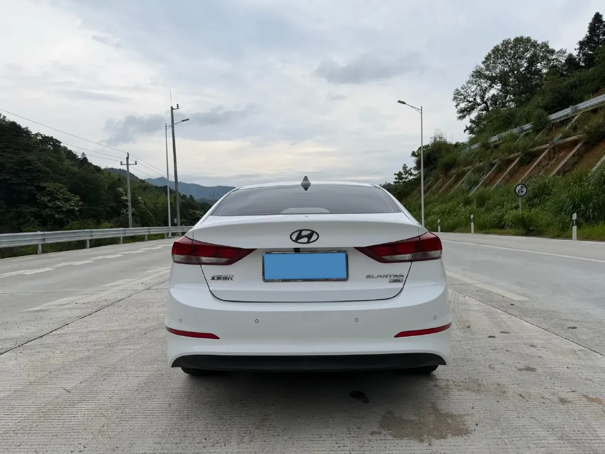 2016 Hyundai Elantra 1.6L 130HP L4 6AT,autocango,china used car exporter,china ev exporter,chinese used car exporter,chinese used ev exporter