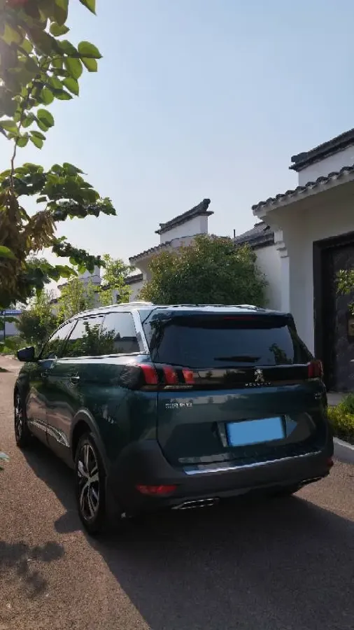 2019 Peugeot 5008 1.8T 204HP L4 6AT,autocango,china used car exporter,china ev exporter,chinese used car exporter,chinese used ev exporter