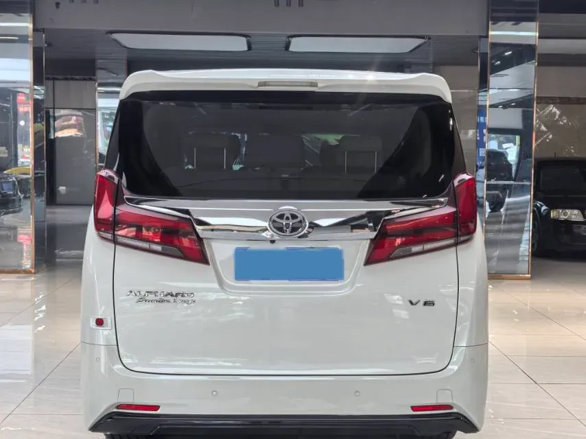 2018 Toyota Alphard 3.5L 301HP V6 8AT,autocango,china used car exporter,china ev exporter,chinese used car exporter,chinese used ev exporter
