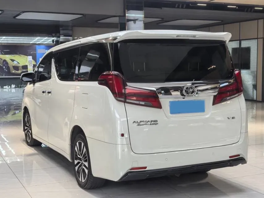 2018 Toyota Alphard 3.5L 301HP V6 8AT,autocango,china used car exporter,china ev exporter,chinese used car exporter,chinese used ev exporter