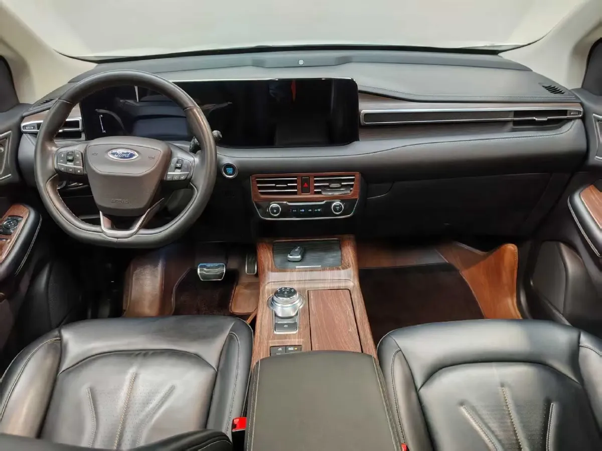 2021 Ford Edge 2.0T 245HP L4 8AT,autocango,china used car exporter,china ev exporter,chinese used car exporter,chinese used ev exporter