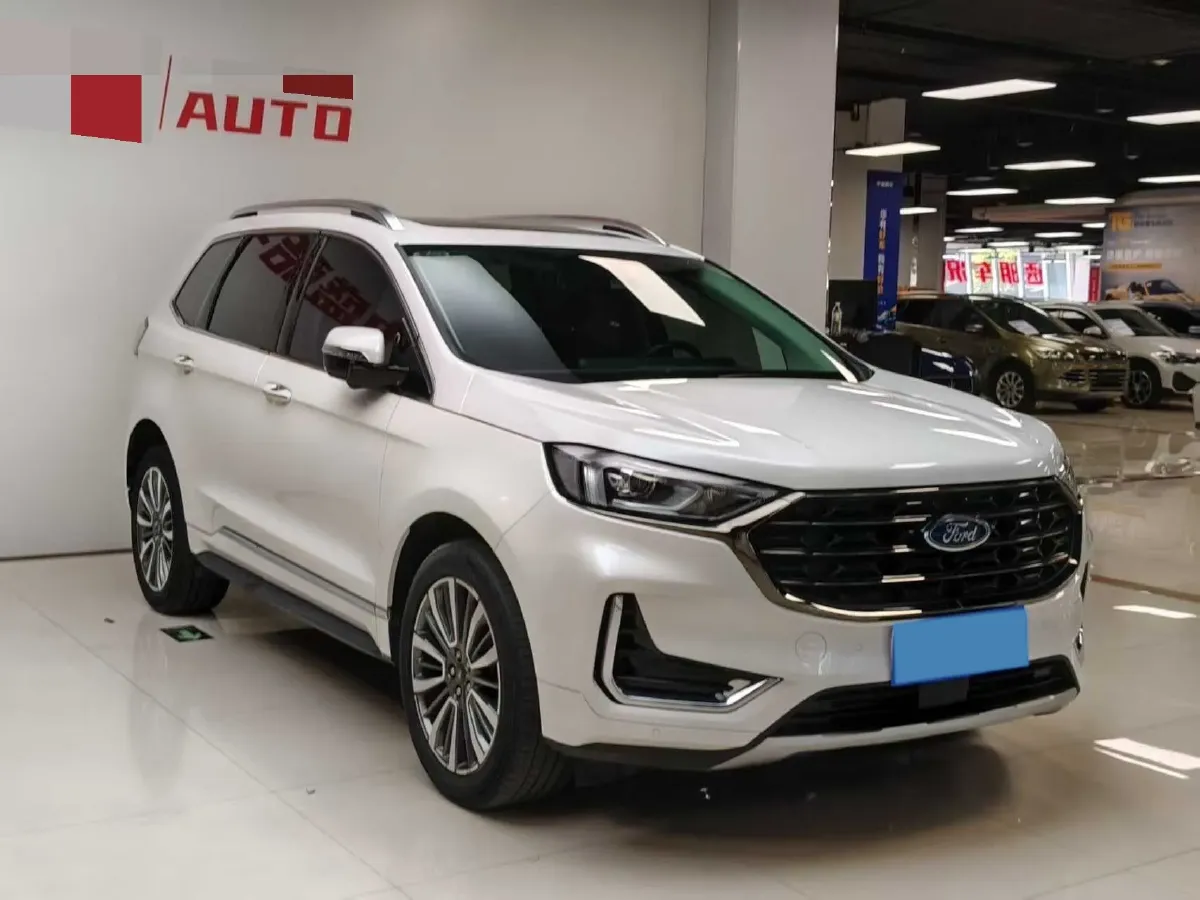 2021 Ford Edge 2.0T 245HP L4 8AT,autocango,china used car exporter,china ev exporter,chinese used car exporter,chinese used ev exporter