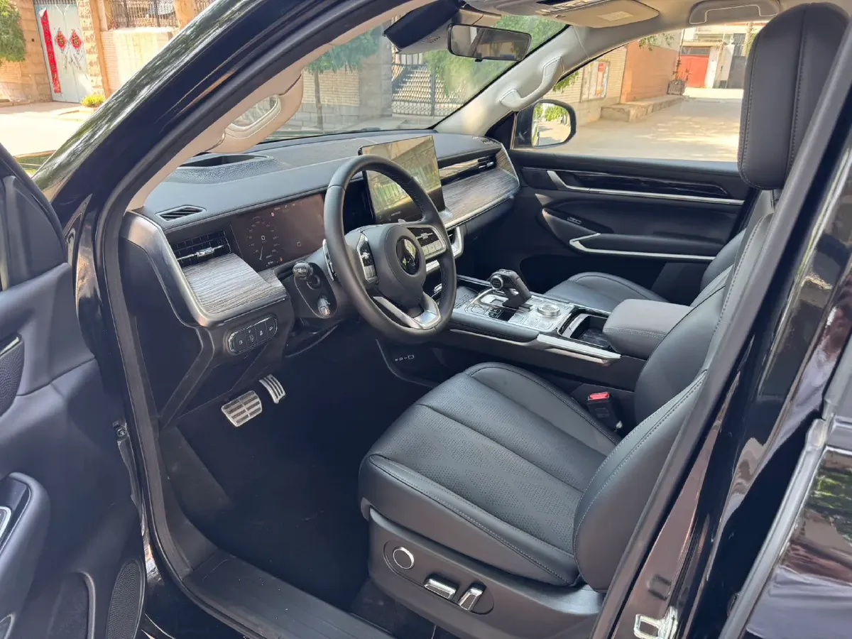 2025 Great Wall Poer Hi4-T 2.0T 252HP L4 9AT PHEV,autocango,china used car exporter,china ev exporter,chinese used car exporter,chinese used ev exporter