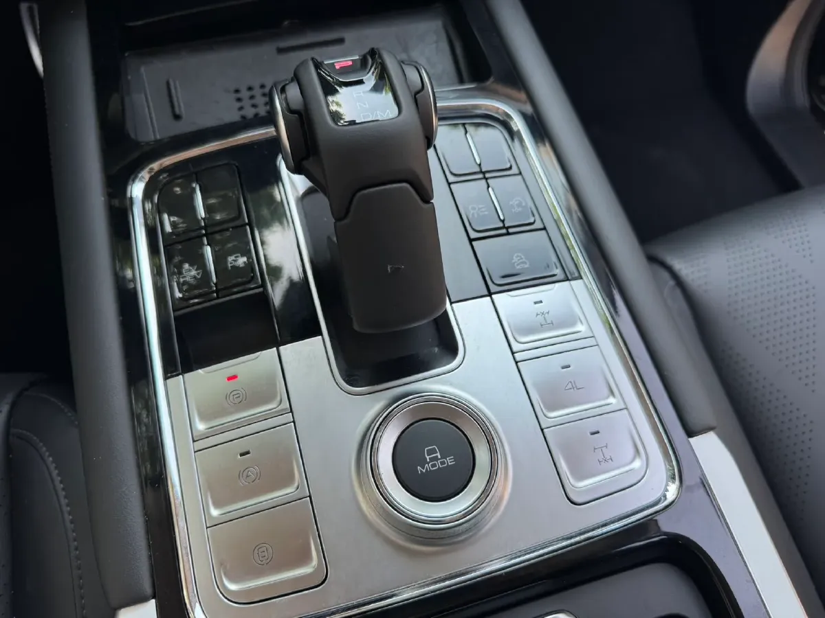2025 Great Wall Poer Hi4-T 2.0T 252HP L4 9AT PHEV,autocango,china used car exporter,china ev exporter,chinese used car exporter,chinese used ev exporter