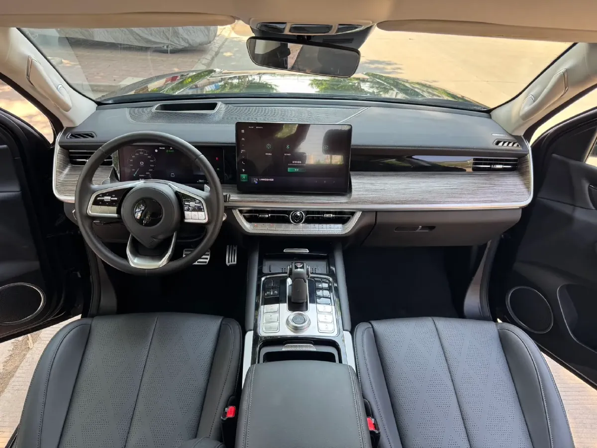 2025 Great Wall Poer Hi4-T 2.0T 252HP L4 9AT PHEV,autocango,china used car exporter,china ev exporter,chinese used car exporter,chinese used ev exporter