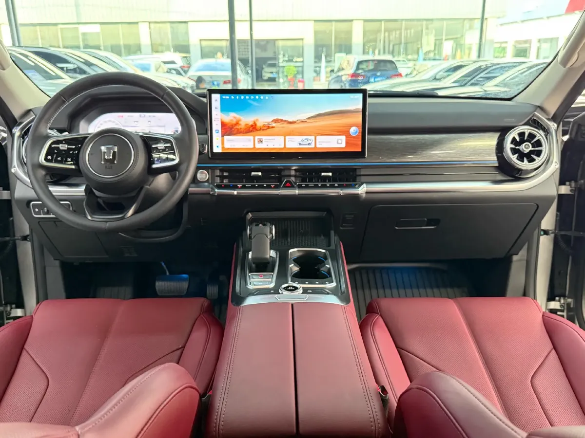 2024 Tank 400 2.0T 252HP L4 9AT PHEV 36.7/37.1KWH,autocango,china used car exporter,china ev exporter,chinese used car exporter,chinese used ev exporter