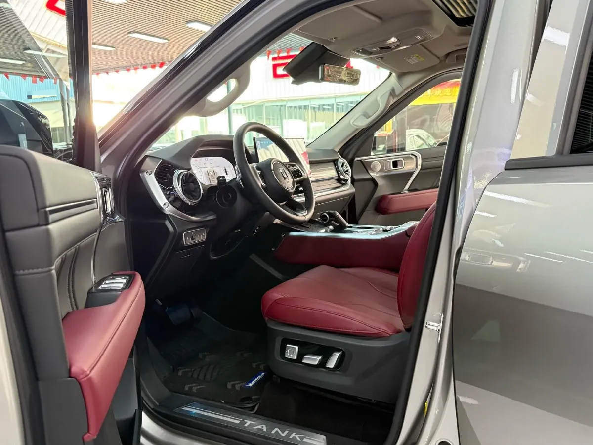 2024 Tank 400 2.0T 252HP L4 9AT PHEV 36.7/37.1KWH,autocango,china used car exporter,china ev exporter,chinese used car exporter,chinese used ev exporter