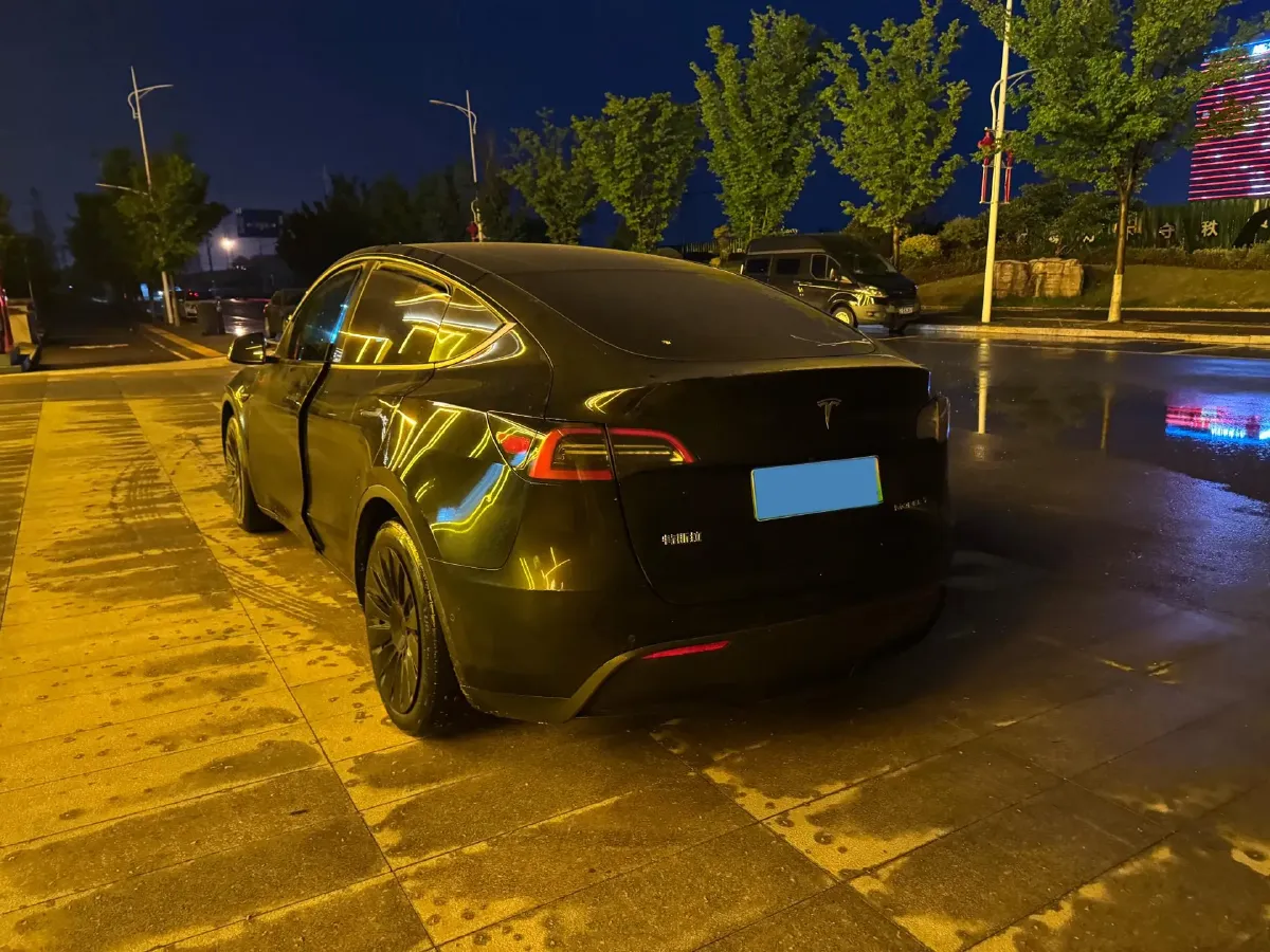 2022 Tesla Model Y BEV 60KWH,autocango,china used car exporter,china ev exporter,chinese used car exporter,chinese used ev exporter