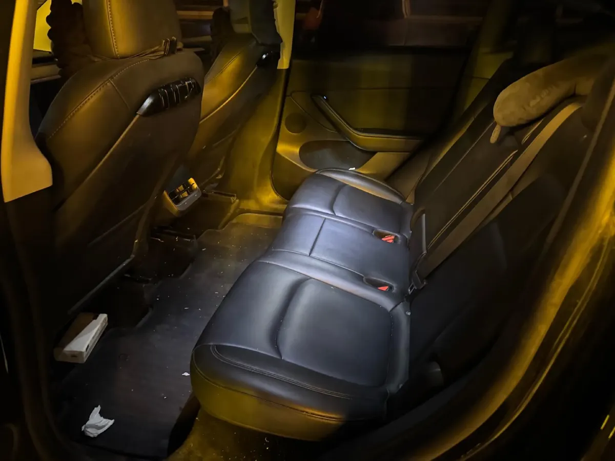 2022 Tesla Model Y BEV 60KWH,autocango,china used car exporter,china ev exporter,chinese used car exporter,chinese used ev exporter