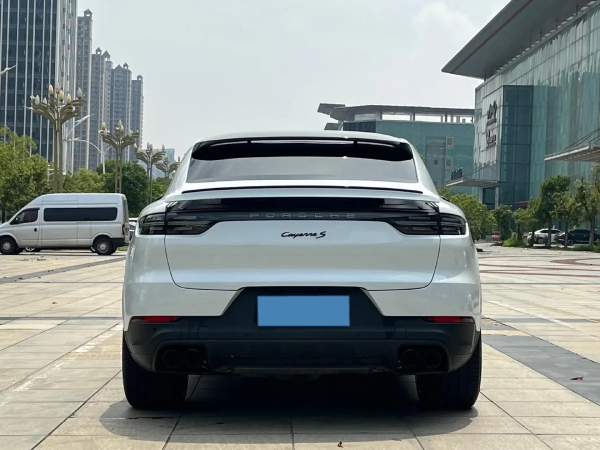 2023 Porsche Cayenne 3.0T 340HP V6 8AT,autocango,china used car exporter,china ev exporter,chinese used car exporter,chinese used ev exporter