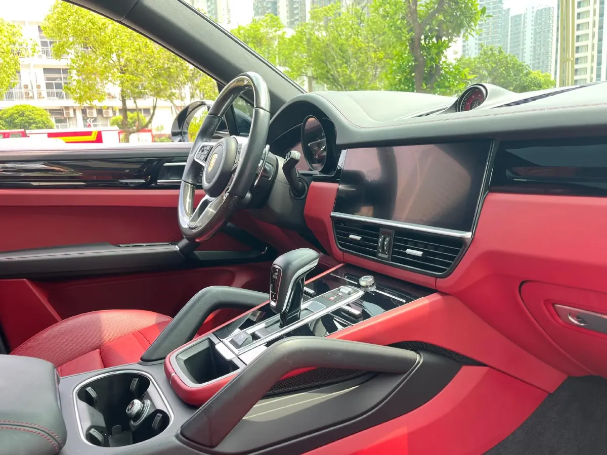 2023 Porsche Cayenne 3.0T 340HP V6 8AT,autocango,china used car exporter,china ev exporter,chinese used car exporter,chinese used ev exporter