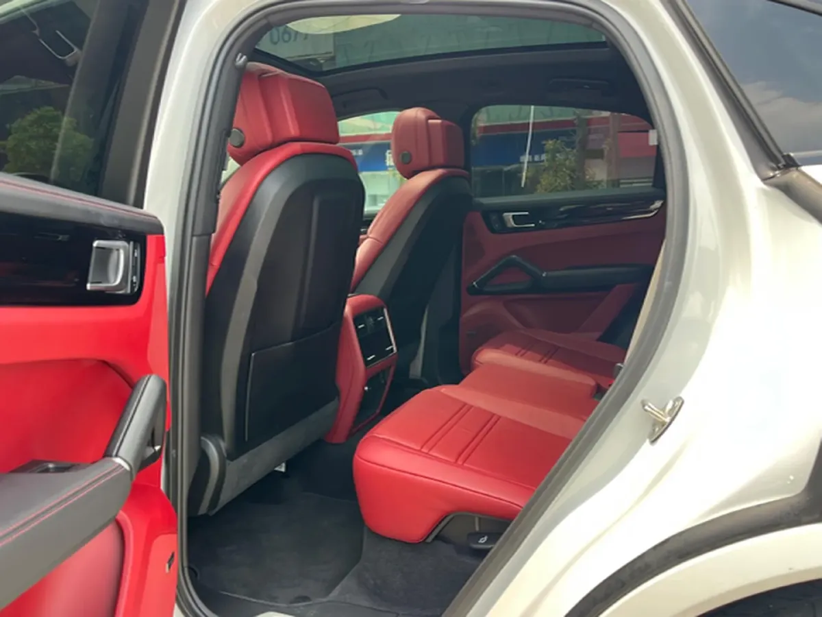 2023 Porsche Cayenne 3.0T 340HP V6 8AT,autocango,china used car exporter,china ev exporter,chinese used car exporter,chinese used ev exporter